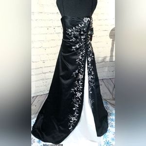 Spaghetti Strap Floral Sequence Embroidered Formal MaxiGown Blondie Nights Black
